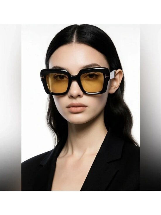 New Authentic Tom Ford TF1157 01E “Esme” Sunglasses – Shiny Black with Brown Len